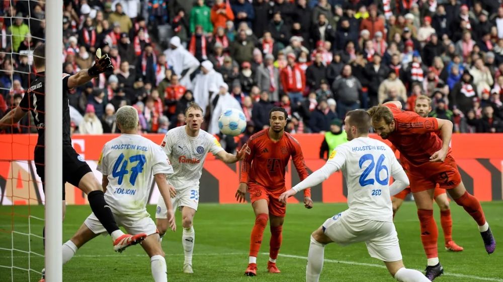 拜仁客场轻取三分!罗本助攻齐奥特进球 拜仁客场轻取三分!罗本助攻齐奥特进球