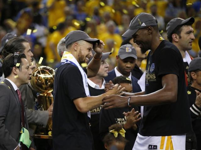 包含战火即将燃烧,球队士气高昂的词条 包含战火即将燃烧,球队士气高昂的词条