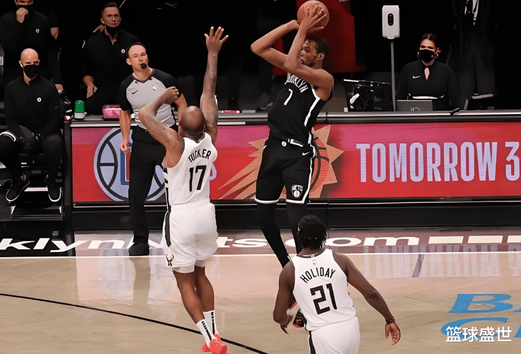 篮网胜猛龙,哈登神奇逆转助球队取胜 篮网胜猛龙,哈登神奇逆转助球队取胜