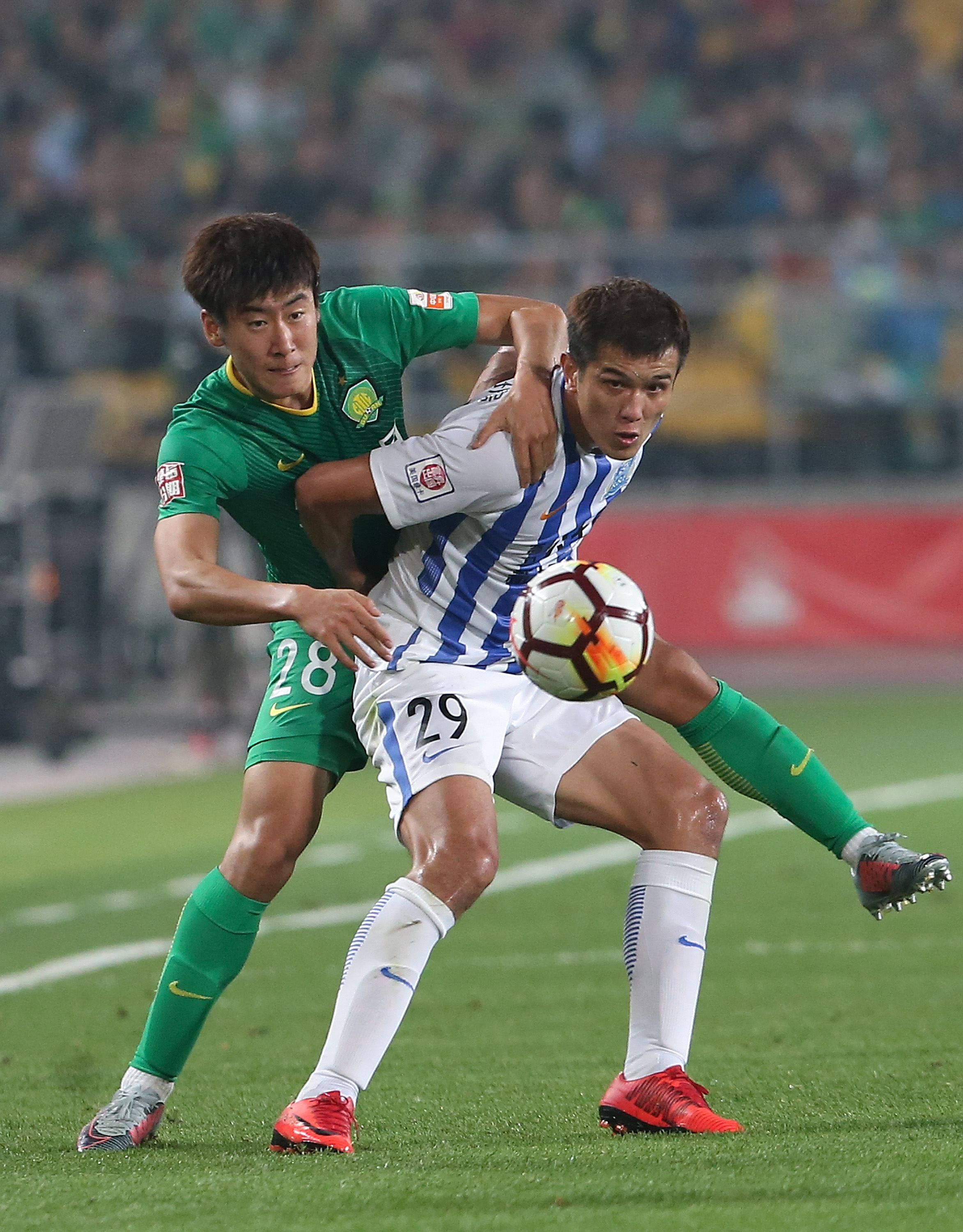 富力球员发挥出色,赢得比赛的简单介绍 富力球员发挥出色,赢得比赛的简单介绍