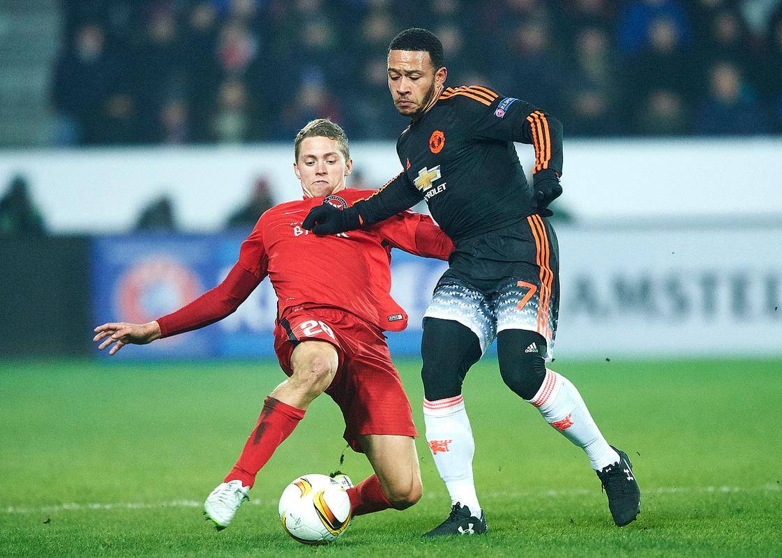 皇家社会在比赛中展现强大实力,大比分取胜 皇家社会在比赛中展现强大实力,大比分取胜