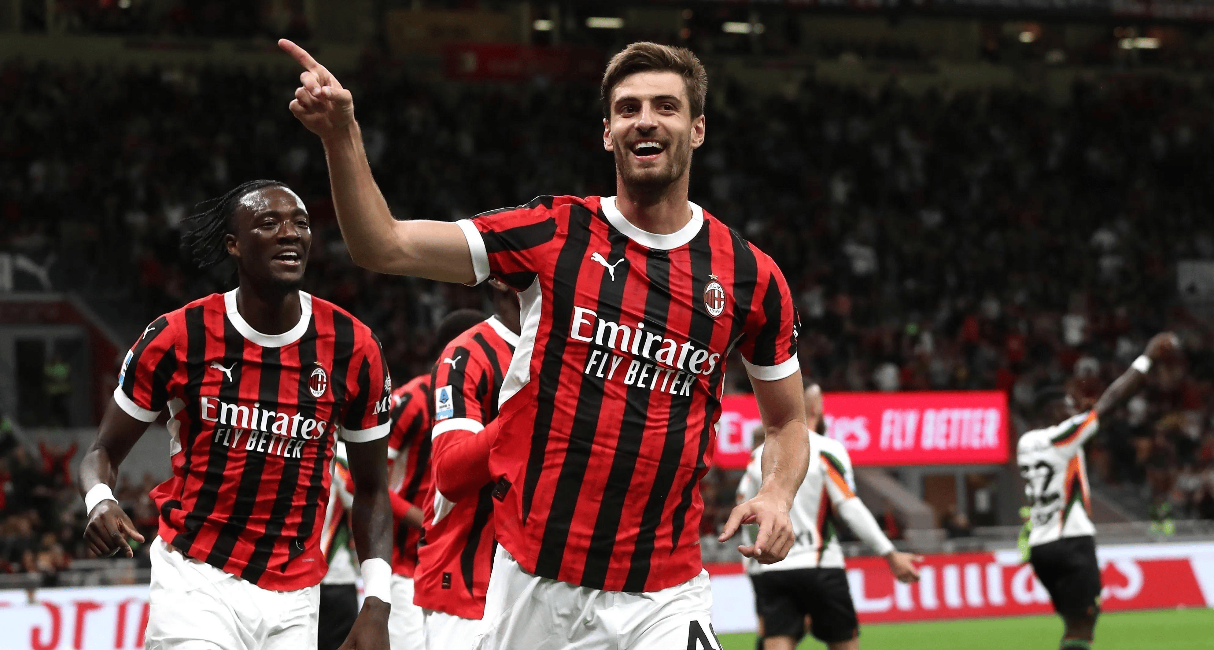 意大利足球赛场再见胜利,AC米兰队获得连胜 意大利足球赛场再见胜利,AC米兰队获得连胜