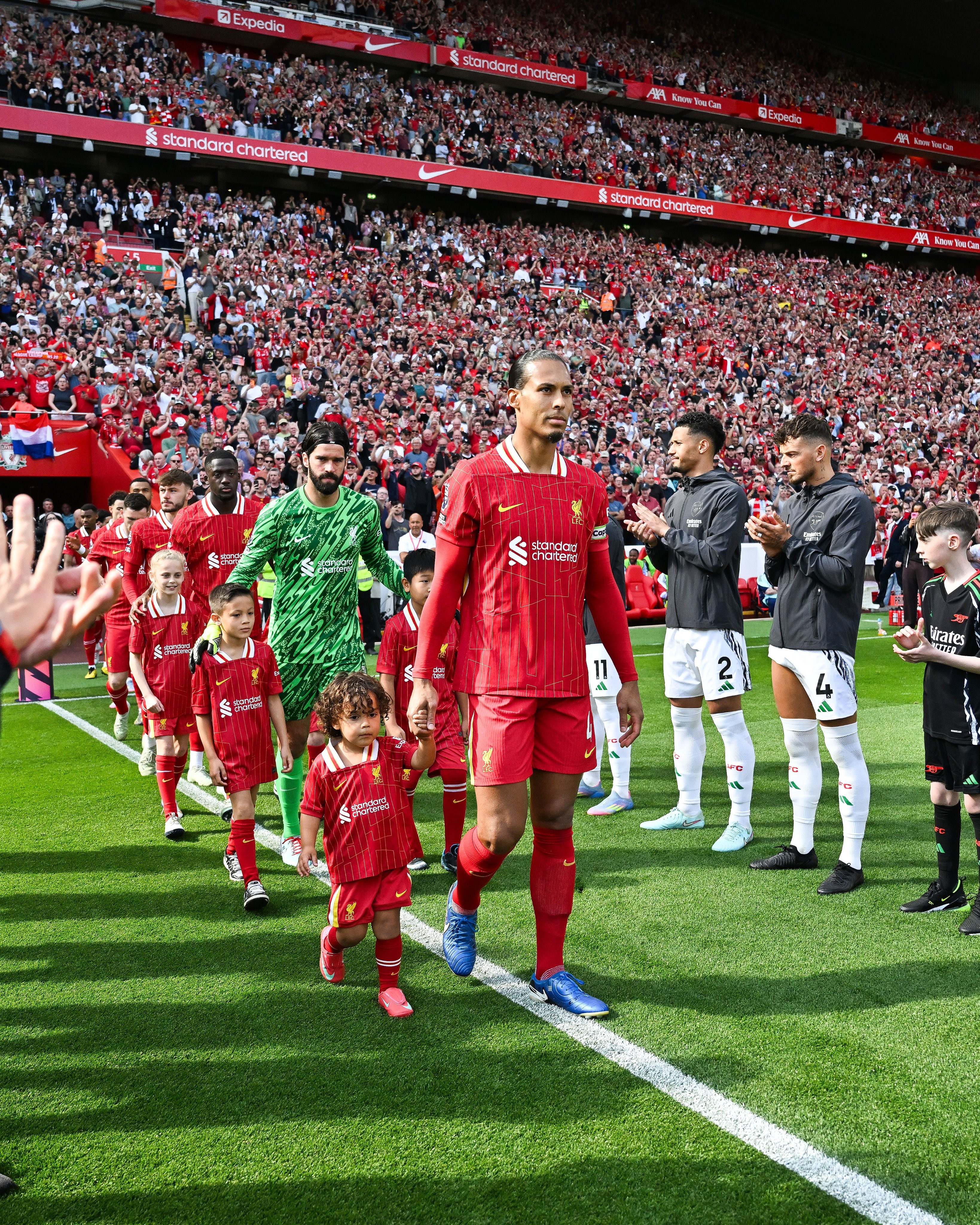 利物浦主场大胜,保持不败势头 利物浦主场大胜,保持不败势头