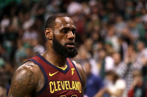 詹姆斯在季后赛中发挥稳定,凭借个人能力带领球队前进的简单介绍 詹姆斯在季后赛中发挥稳定,凭借个人能力带领球队前进的简单介绍