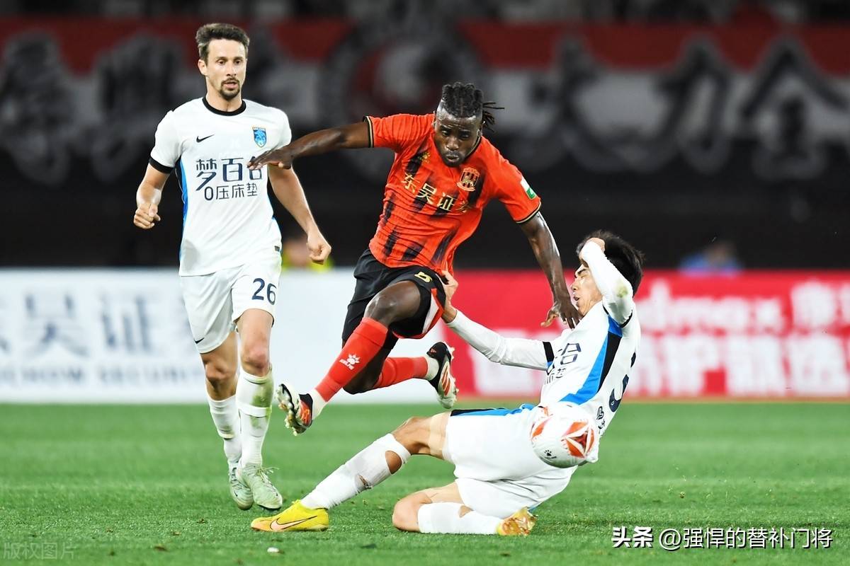 包含拉齐奥后防迈进固若金汤,球队或成黑马的词条 包含拉齐奥后防迈进固若金汤,球队或成黑马的词条