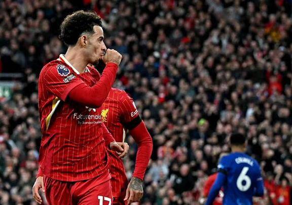 曼城逆转利物浦,成功晋级下一阶段 曼城逆转利物浦,成功晋级下一阶段