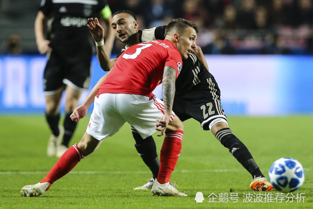 关于波尔图功亏一篑,阿贾克斯逆转晋级的信息 关于波尔图功亏一篑,阿贾克斯逆转晋级的信息