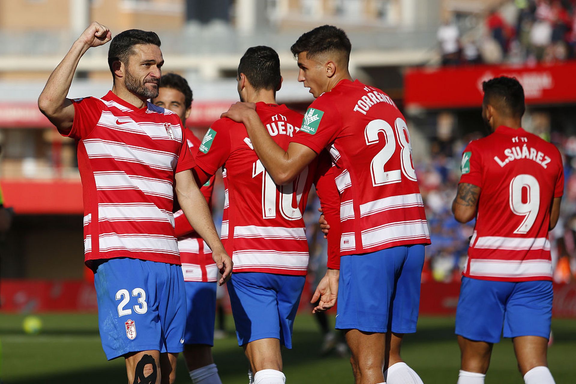 比利亚雷亚尔客场取胜,喜迎胜利 比利亚雷亚尔客场取胜,喜迎胜利