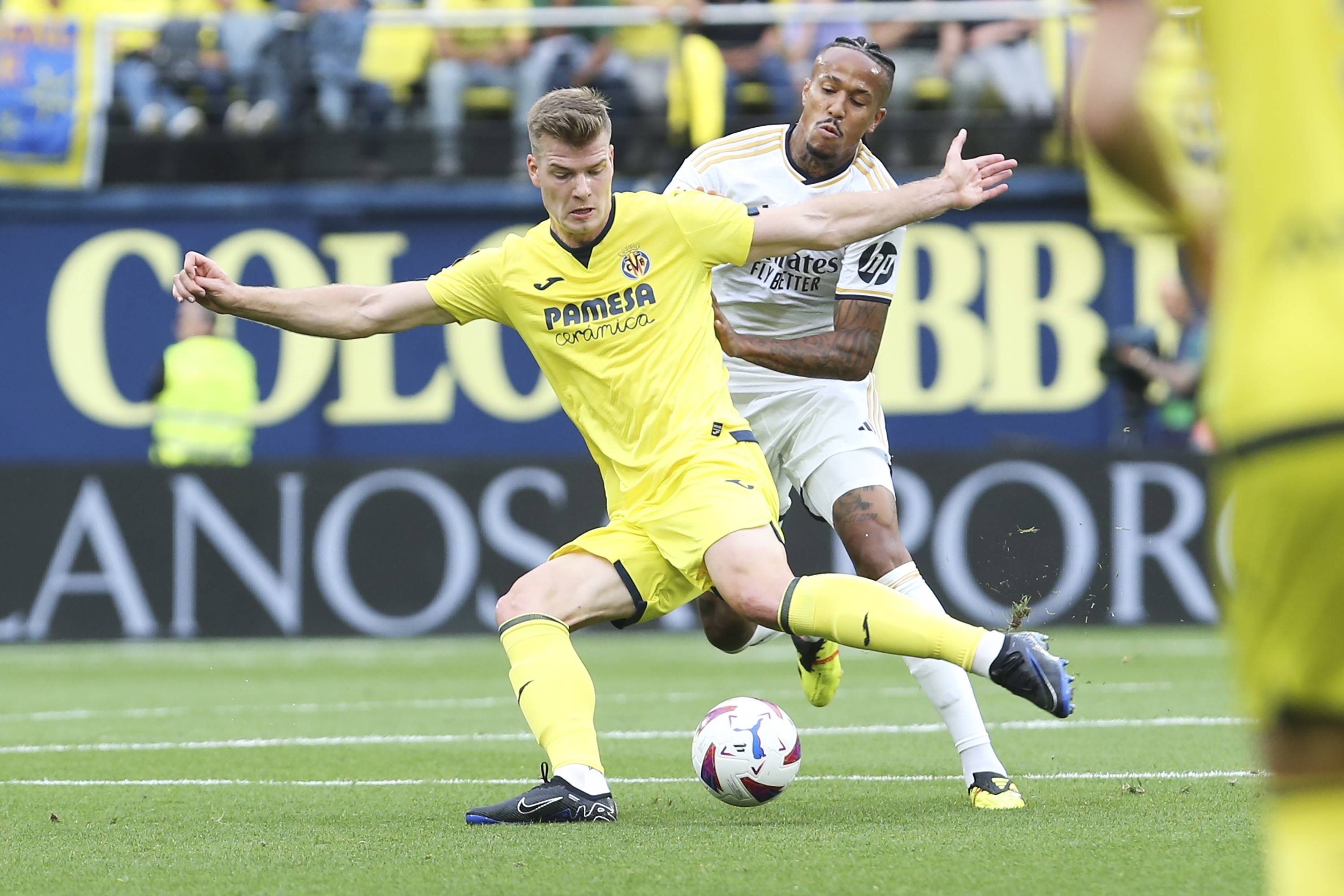 比利亚雷亚尔客场取胜,喜迎胜利 比利亚雷亚尔客场取胜,喜迎胜利