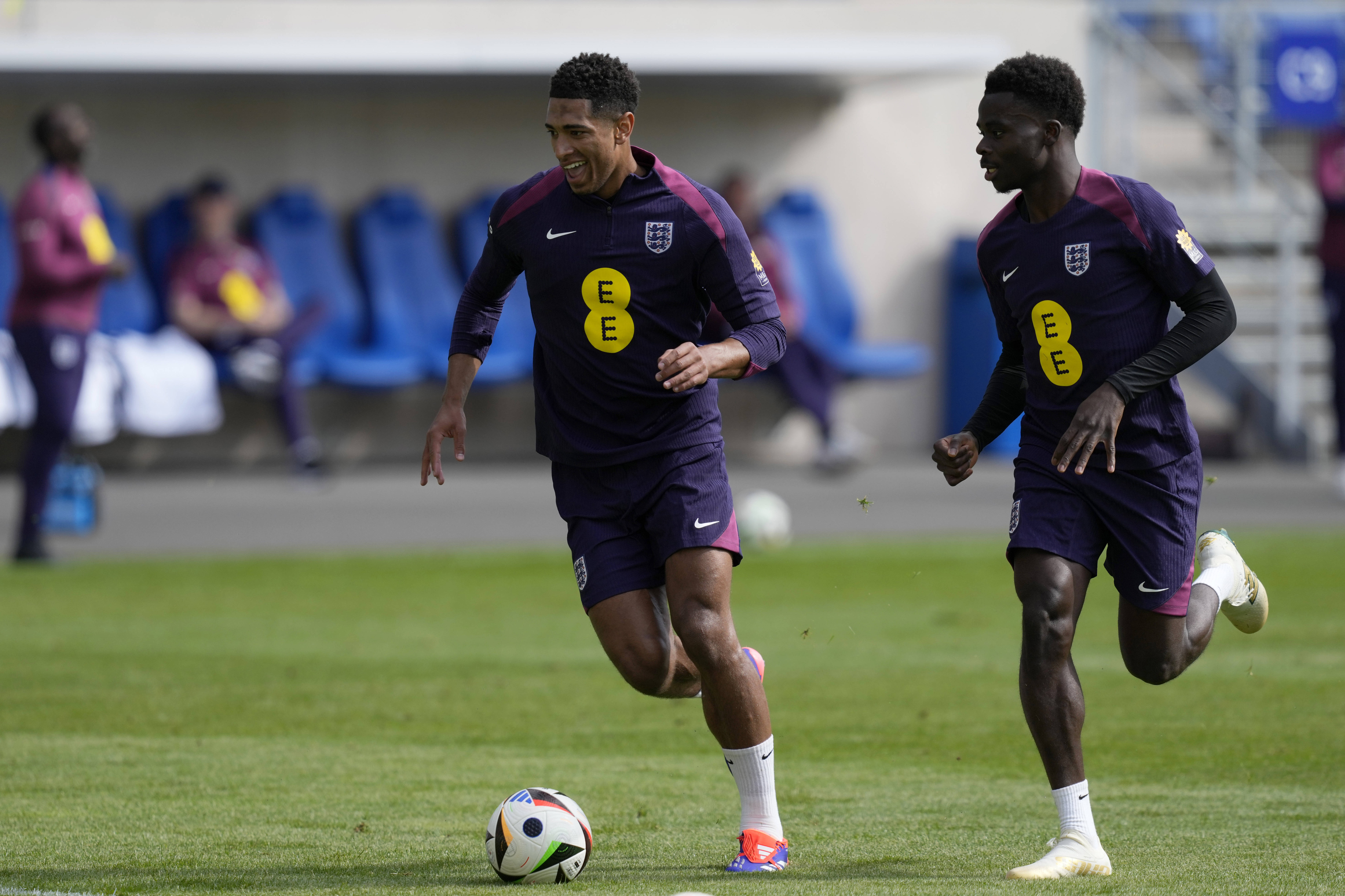 英格兰队在与乌克兰队的激战中获胜