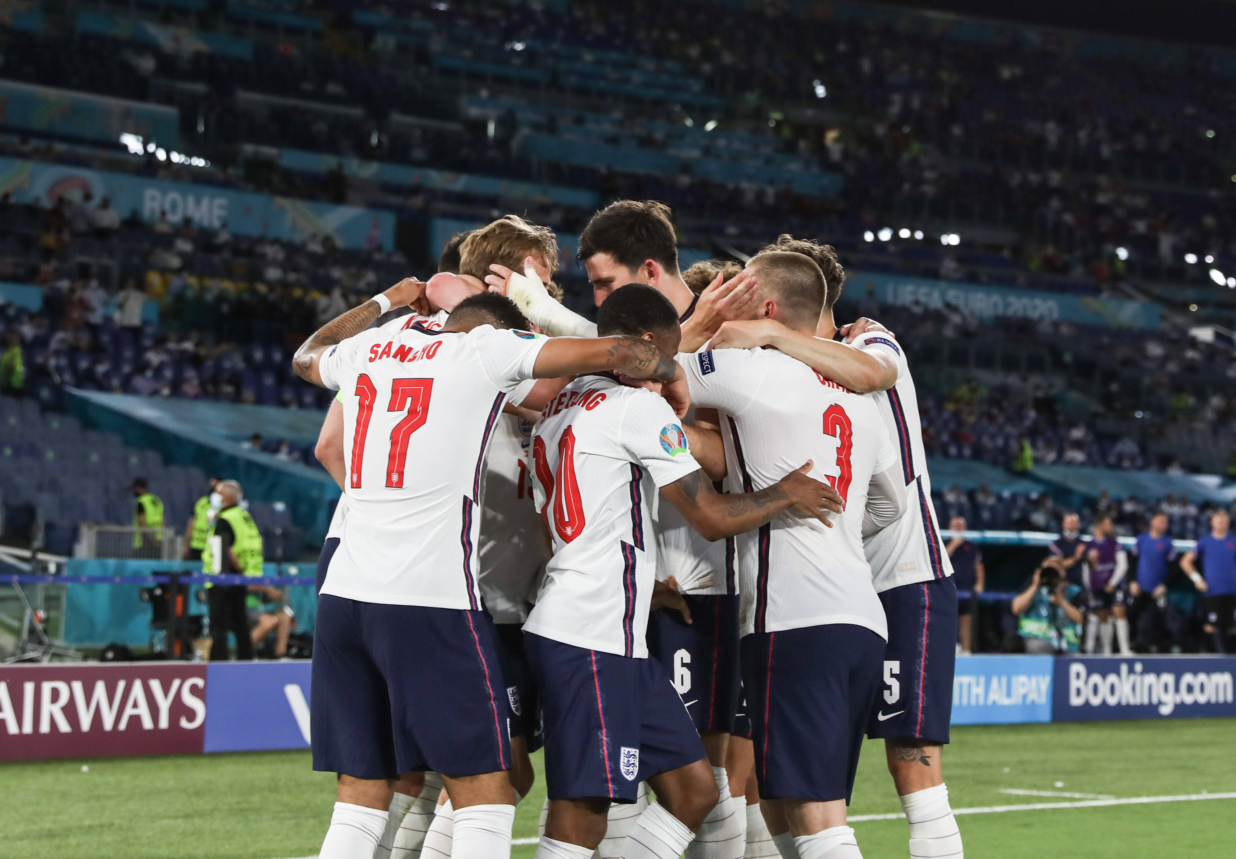 英格兰队在与乌克兰队的激战中获胜