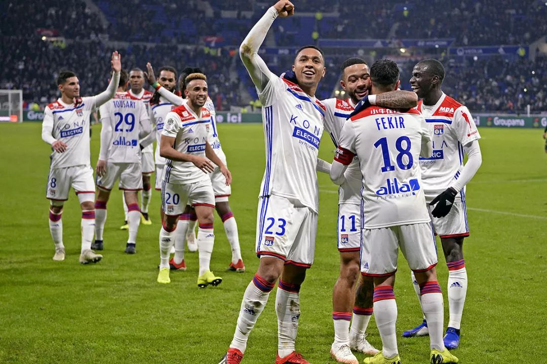 法国联赛准则里尔主场稳胜巨大 法国联赛准则里尔主场稳胜巨大