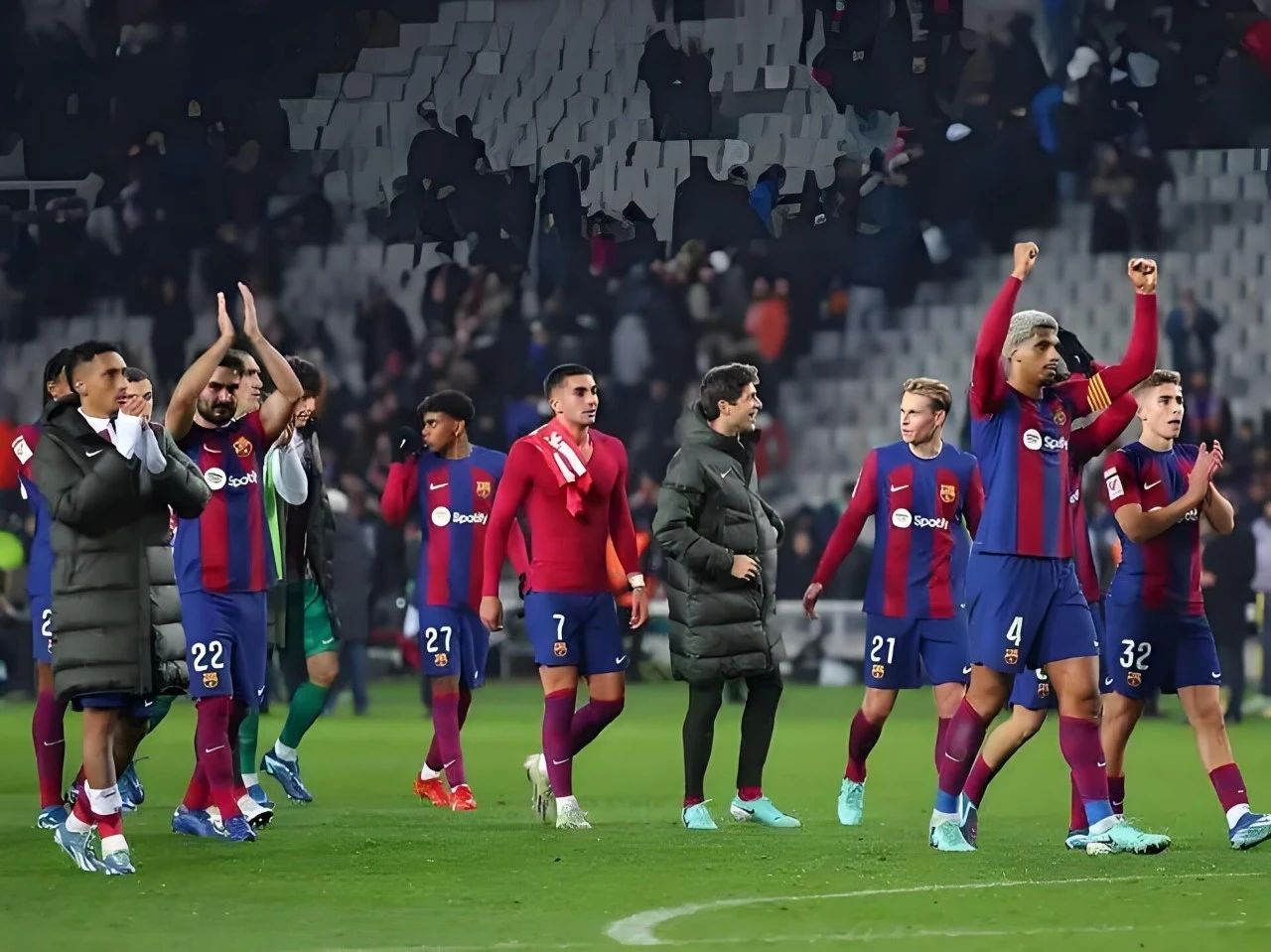 巴列卡诺球队连胜在望,士气高涨 巴列卡诺球队连胜在望,士气高涨