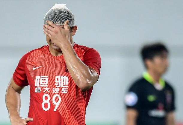 上港爆冷输给建业,冲击前三告急 上港爆冷输给建业,冲击前三告急