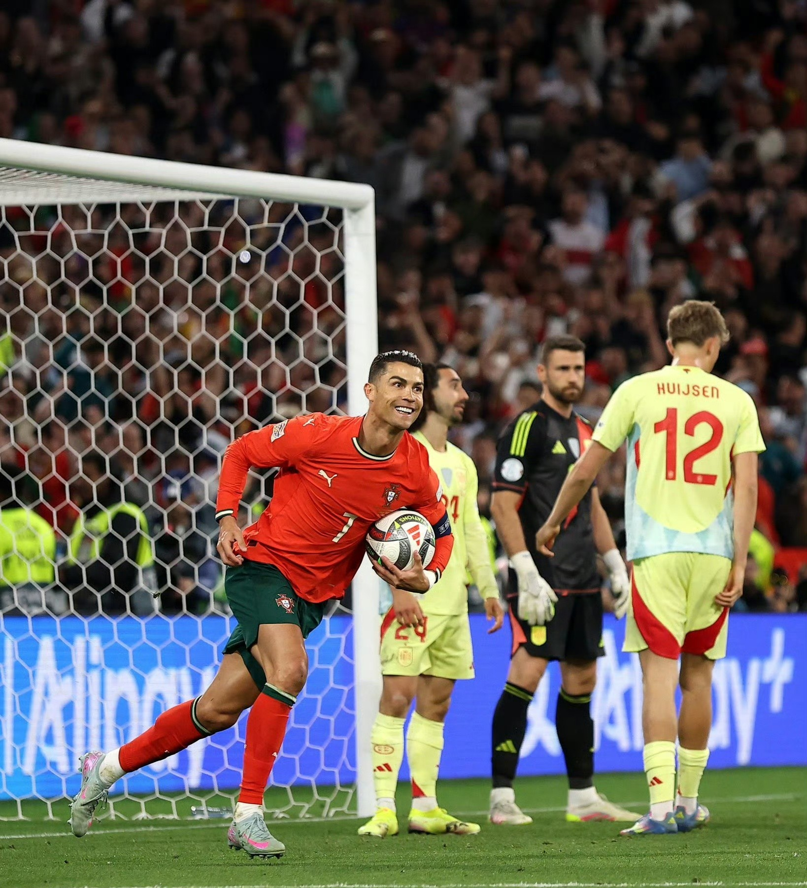 欧洲国家联赛:看点十足,球迷热情高涨 欧洲国家联赛:看点十足,球迷热情高涨