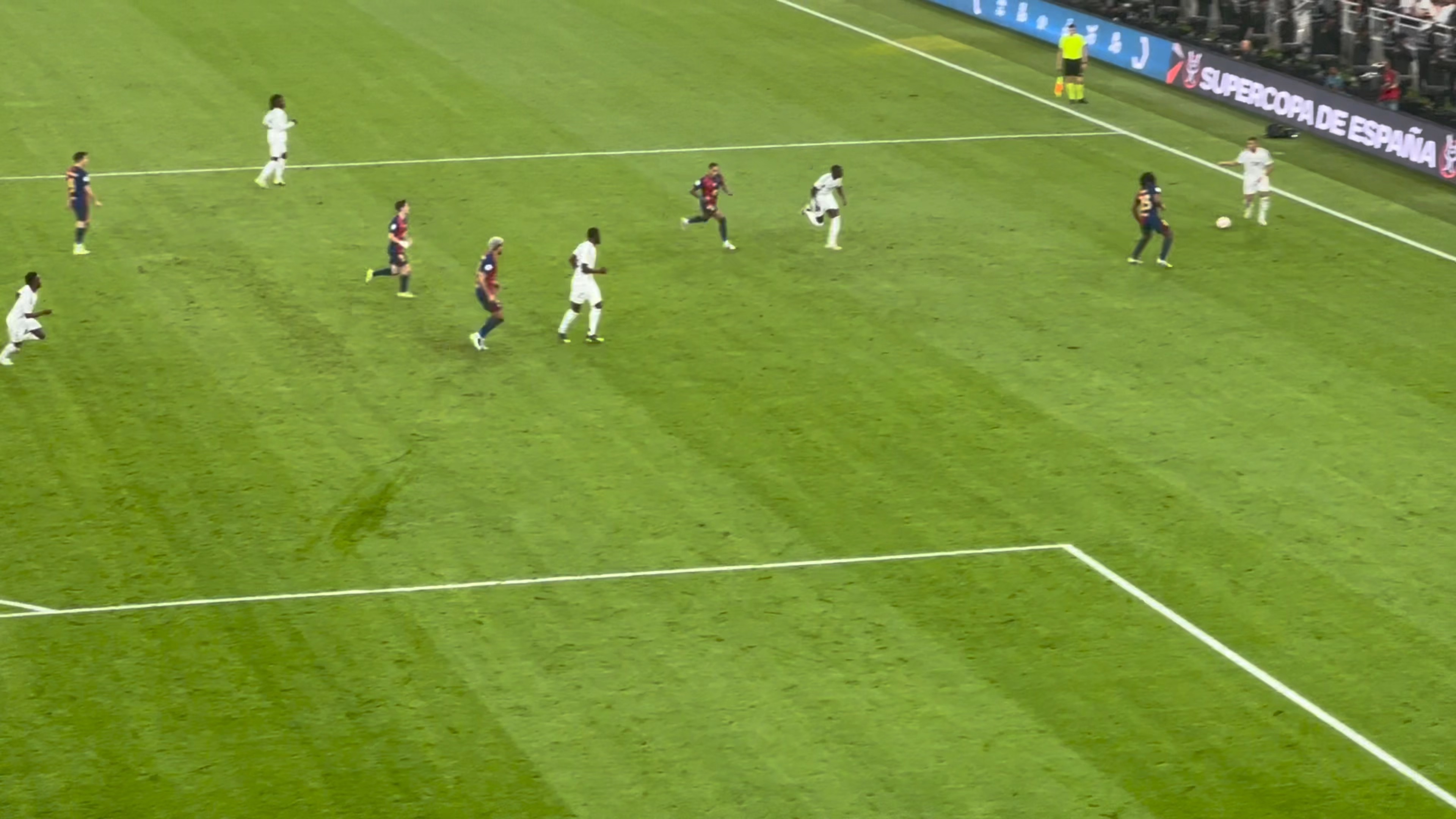 马来西亚武吉加里尔队扭转局面 马来西亚武吉加里尔队扭转局面