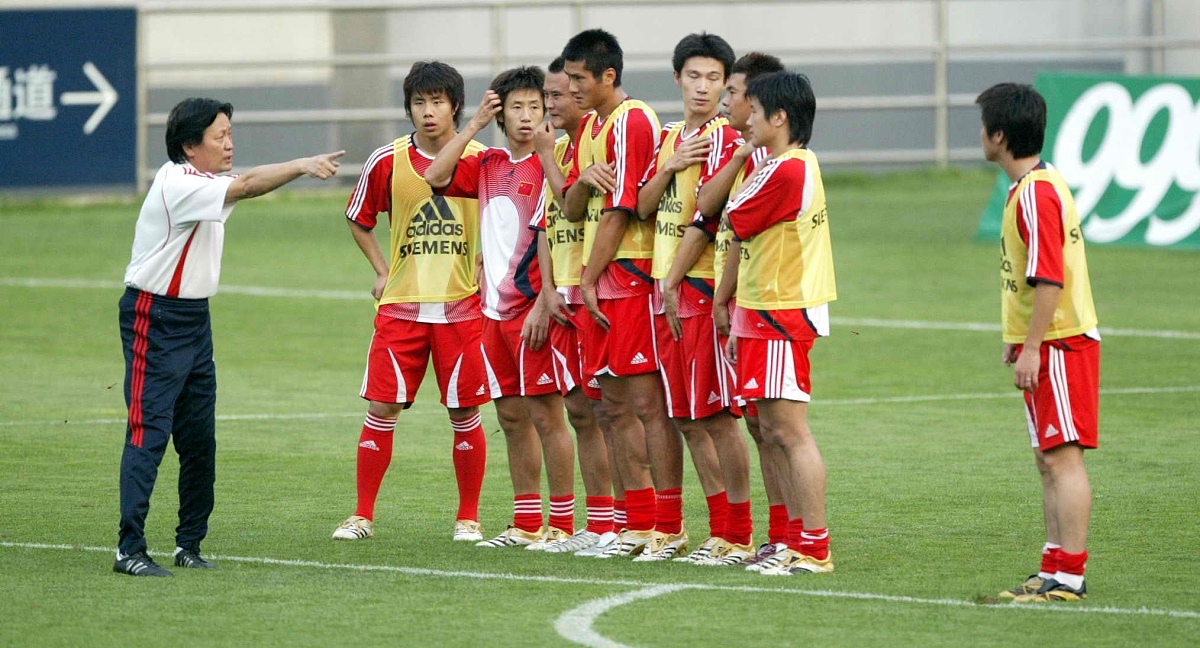 全力以赴!球队们在赛场上尽展风采 全力以赴!球队们在赛场上尽展风采