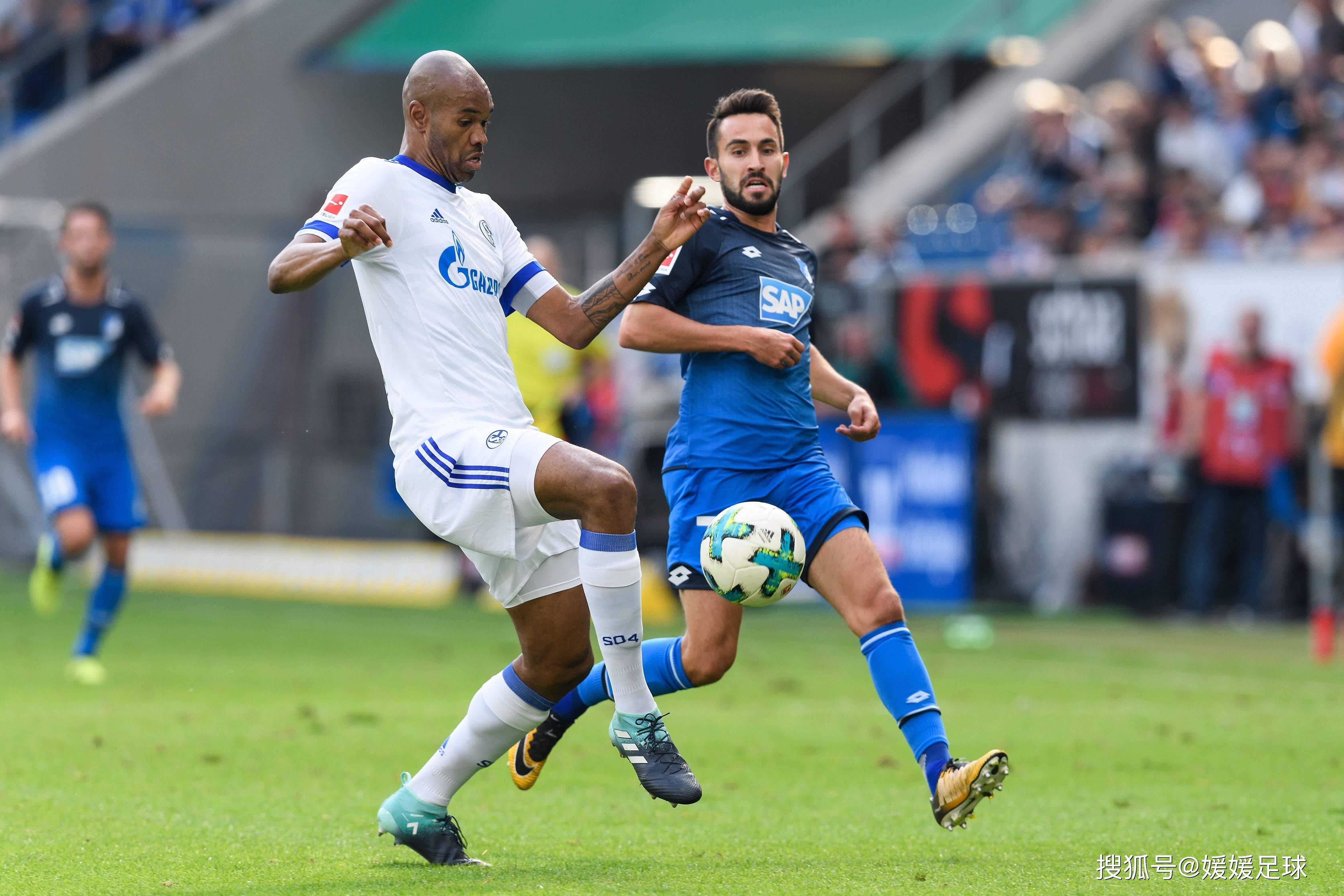 哈德斯菲尔德主场告负，提前降级已成定数