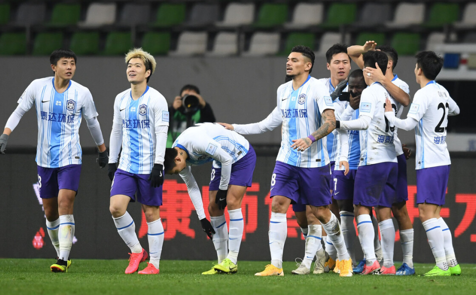 关于天津泰达客场逼平对手，团结拼搏的信息