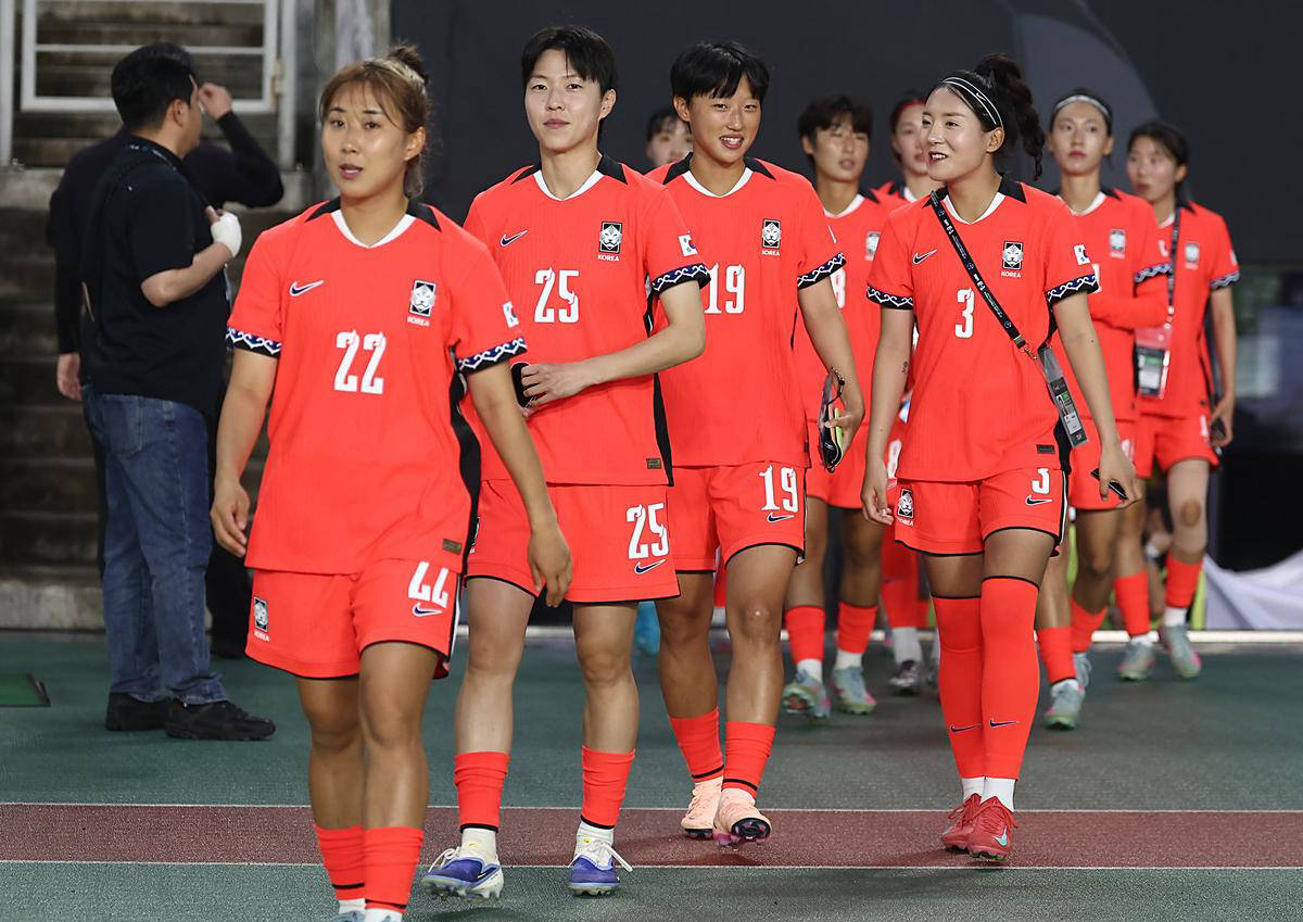 韩国女足联赛引起热议,球迷狂热支持 韩国女足联赛引起热议,球迷狂热支持