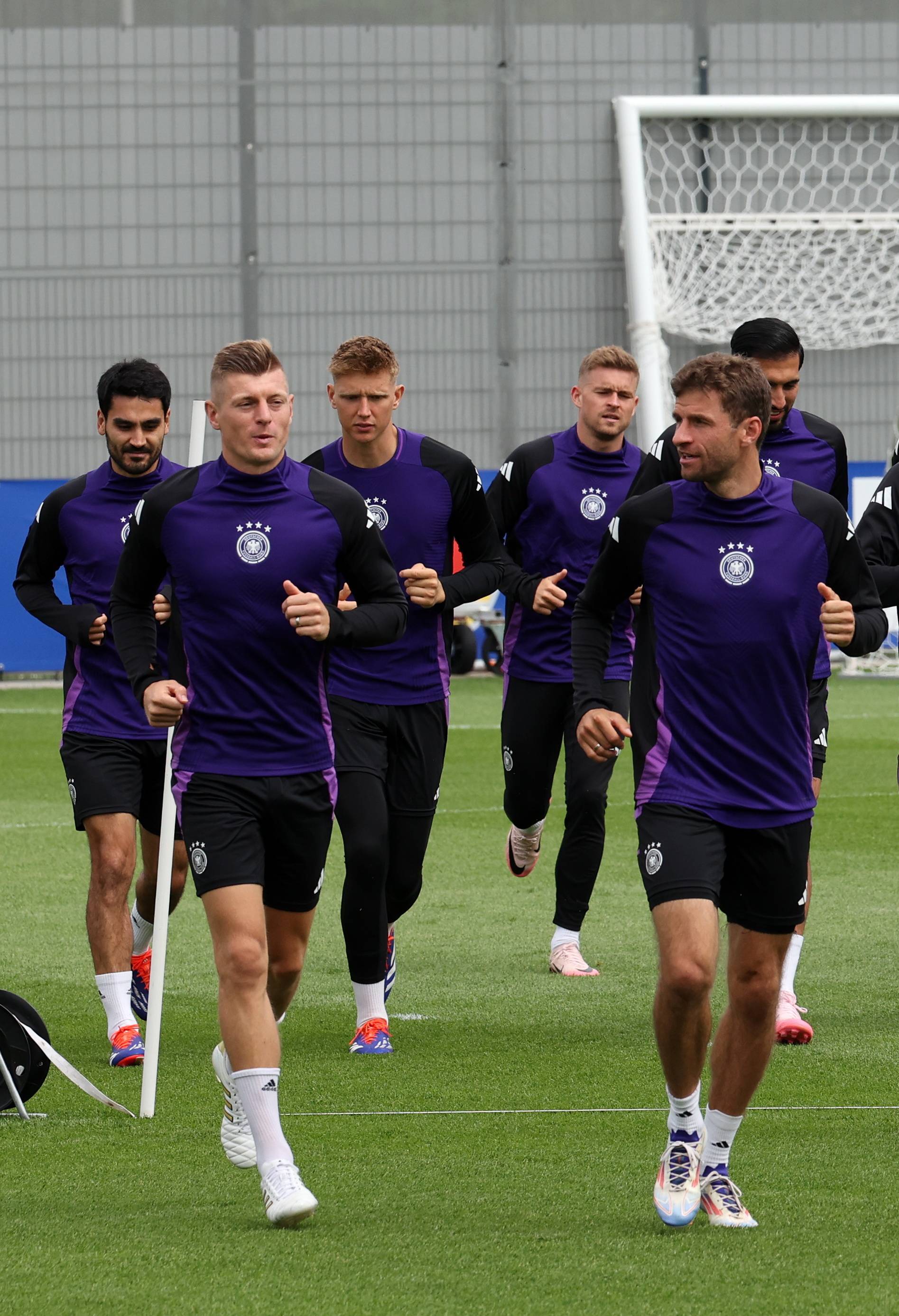 包含足球明星在欧洲主要联赛中实力爆发的词条 包含足球明星在欧洲主要联赛中实力爆发的词条