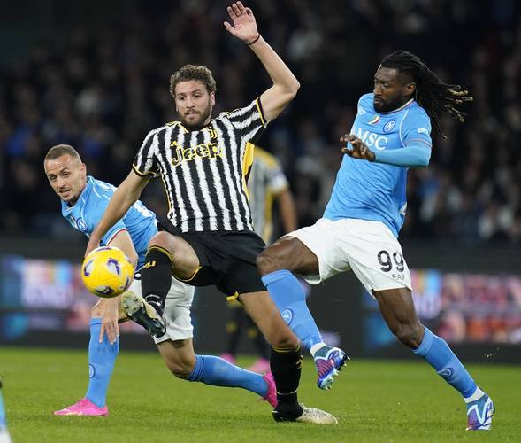 那不勒斯客场大胜,全队火力全开 那不勒斯客场大胜,全队火力全开