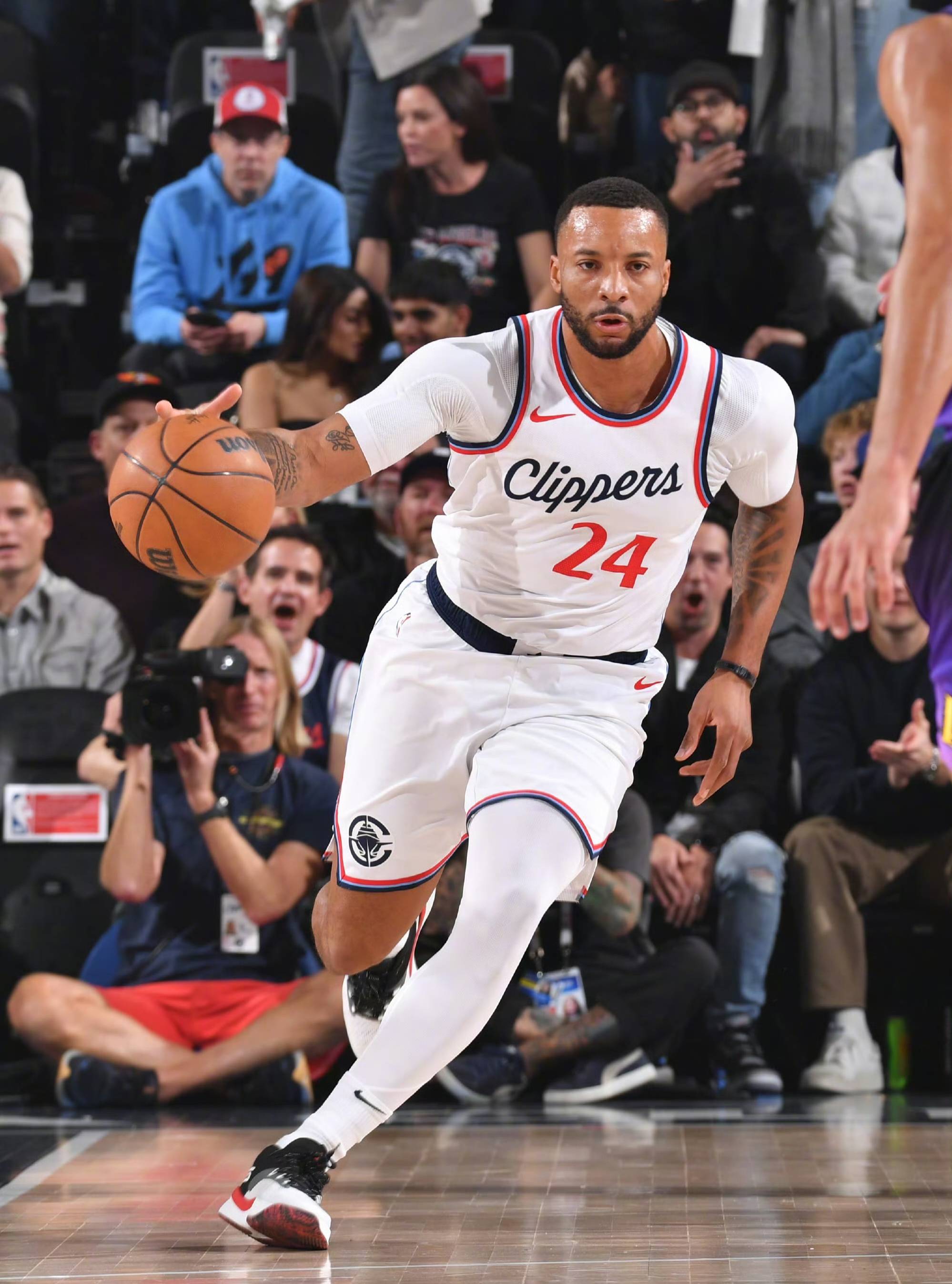 快船迎来五连胜,铁血防守令人敬佩 快船迎来五连胜,铁血防守令人敬佩