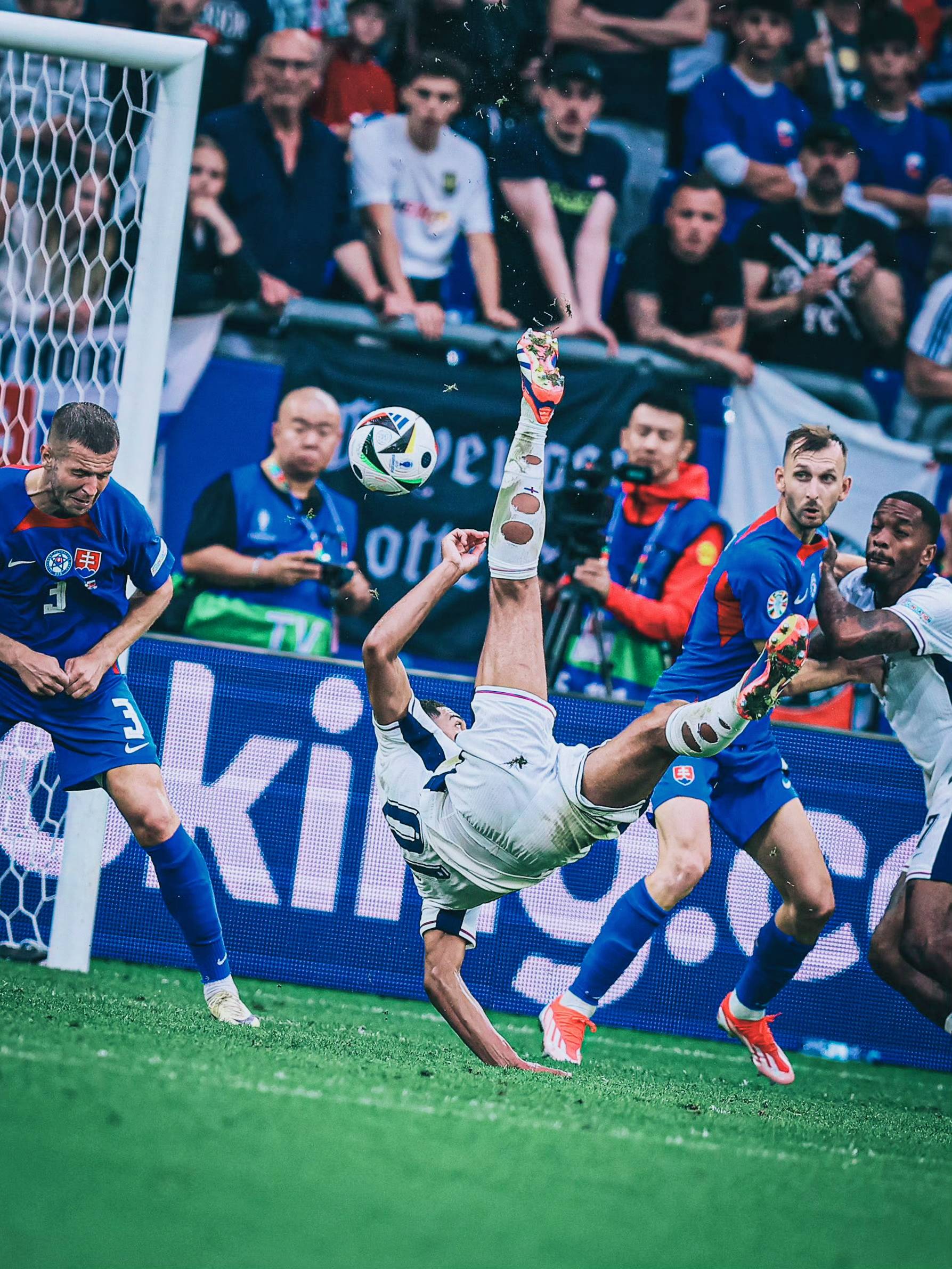 关于斯洛伐克在欧洲杯预选赛中战平克罗地亚,惜败出局的信息 关于斯洛伐克在欧洲杯预选赛中战平克罗地亚,惜败出局的信息