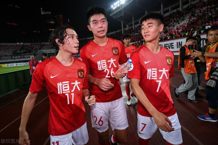 广州恒大斗志昂扬,誓要捍卫榜首实力的简单介绍 广州恒大斗志昂扬,誓要捍卫榜首实力的简单介绍