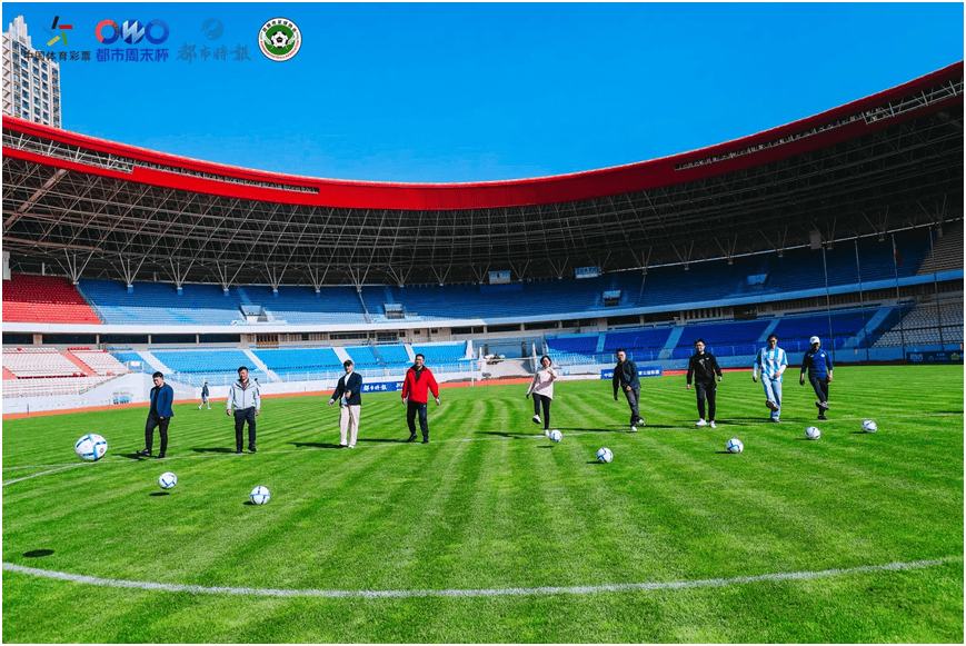 足球比赛强队对抗,实力对等竞技擂台 足球比赛强队对抗,实力对等竞技擂台