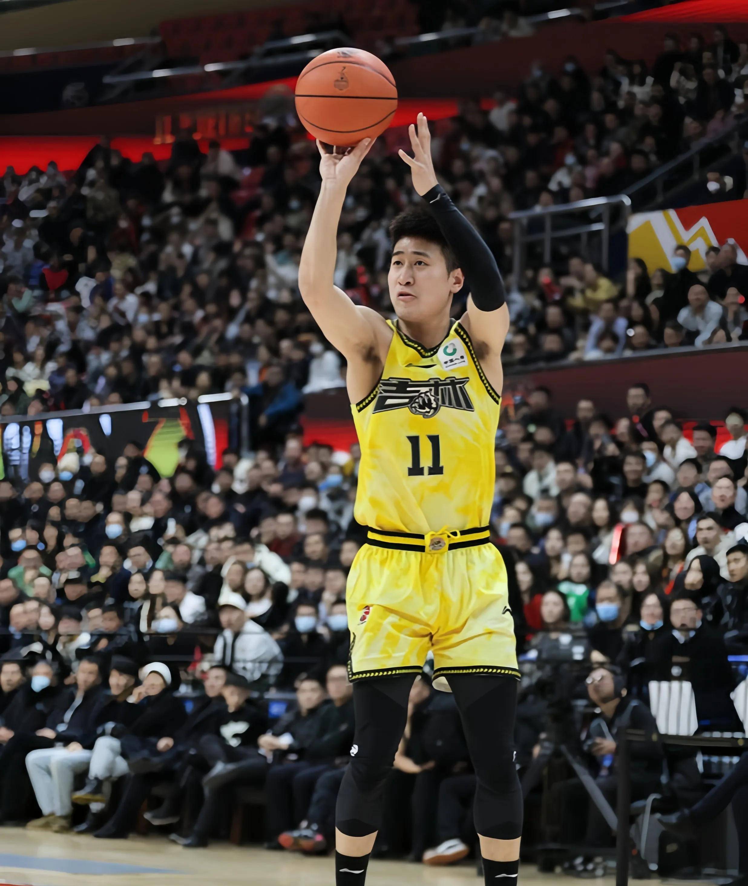 吉林队球员表现出色，带领球队取胜