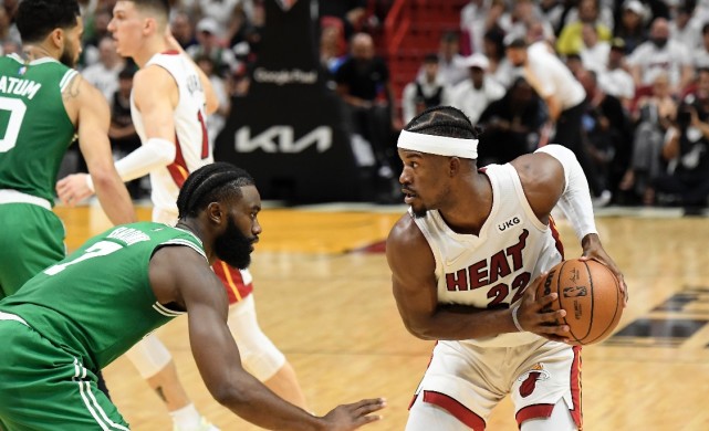 包含里昂遭遇惨败，遗憾错失反超机会的词条