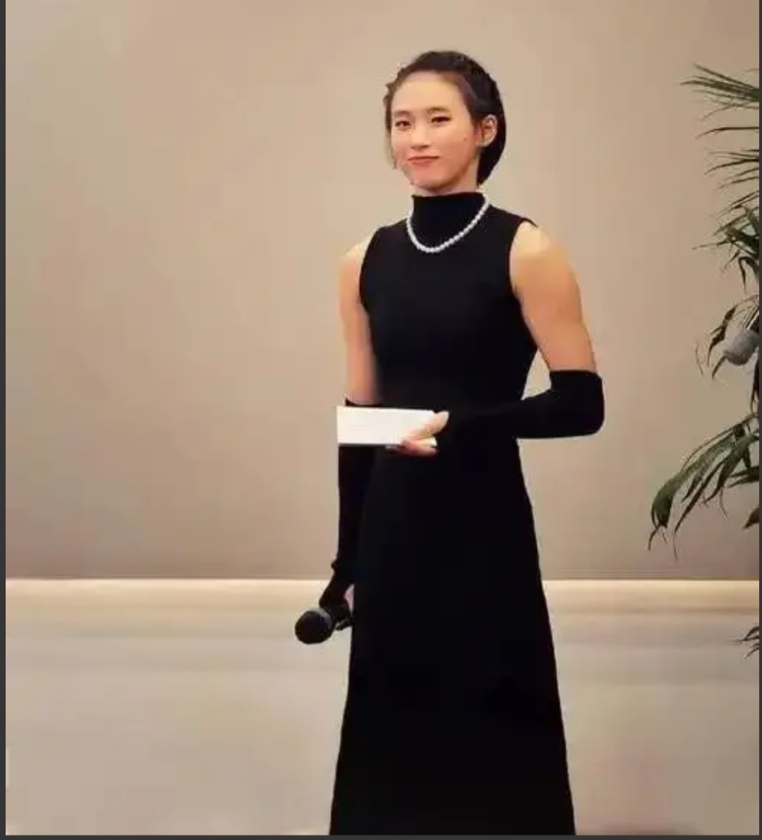 开云体育APP下载-德国游泳选手稳获冠军，强势进军