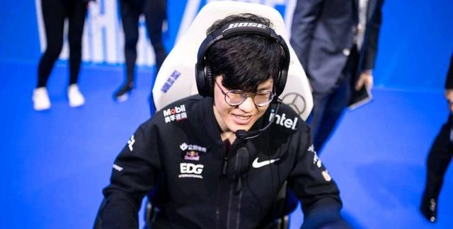 FNC绝杀DFM,Meiko打出惊人五杀顶尖较量淘汰赛,引爆全场热议的简单介绍 FNC绝杀DFM,Meiko打出惊人五杀顶尖较量淘汰赛,引爆全场热议的简单介绍