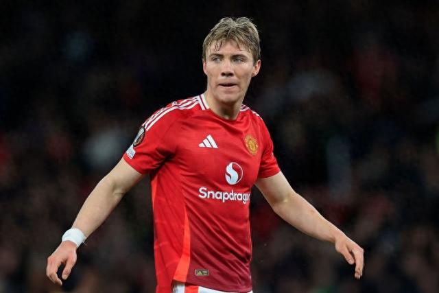 AC米兰球员集体罢训,要求解决合同纠纷的简单介绍 AC米兰球员集体罢训,要求解决合同纠纷的简单介绍