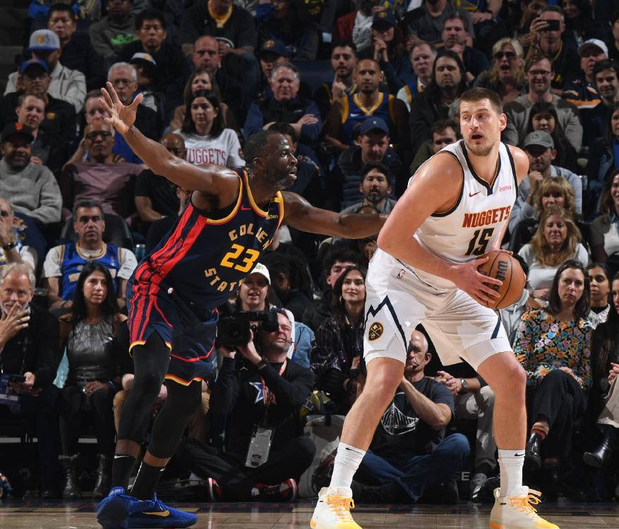 勇士队再次战胜掘金队,实现三连胜 勇士队再次战胜掘金队,实现三连胜