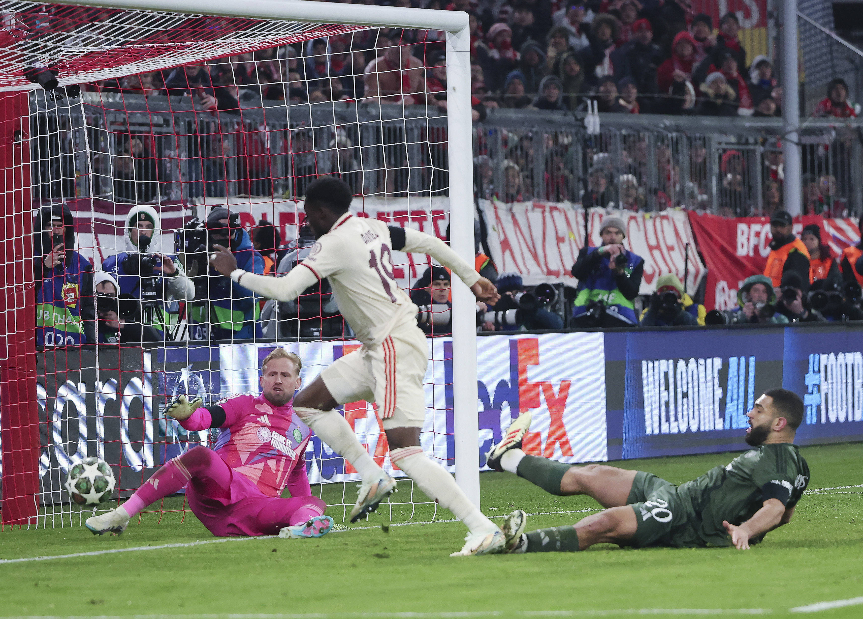 AC米兰客场失利,欧冠资格岌岌可危 AC米兰客场失利,欧冠资格岌岌可危