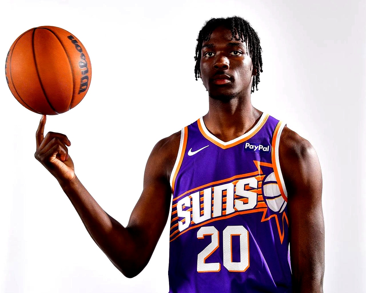 太阳队青年球员崭露头角,球队崛起引人注目 太阳队青年球员崭露头角,球队崛起引人注目