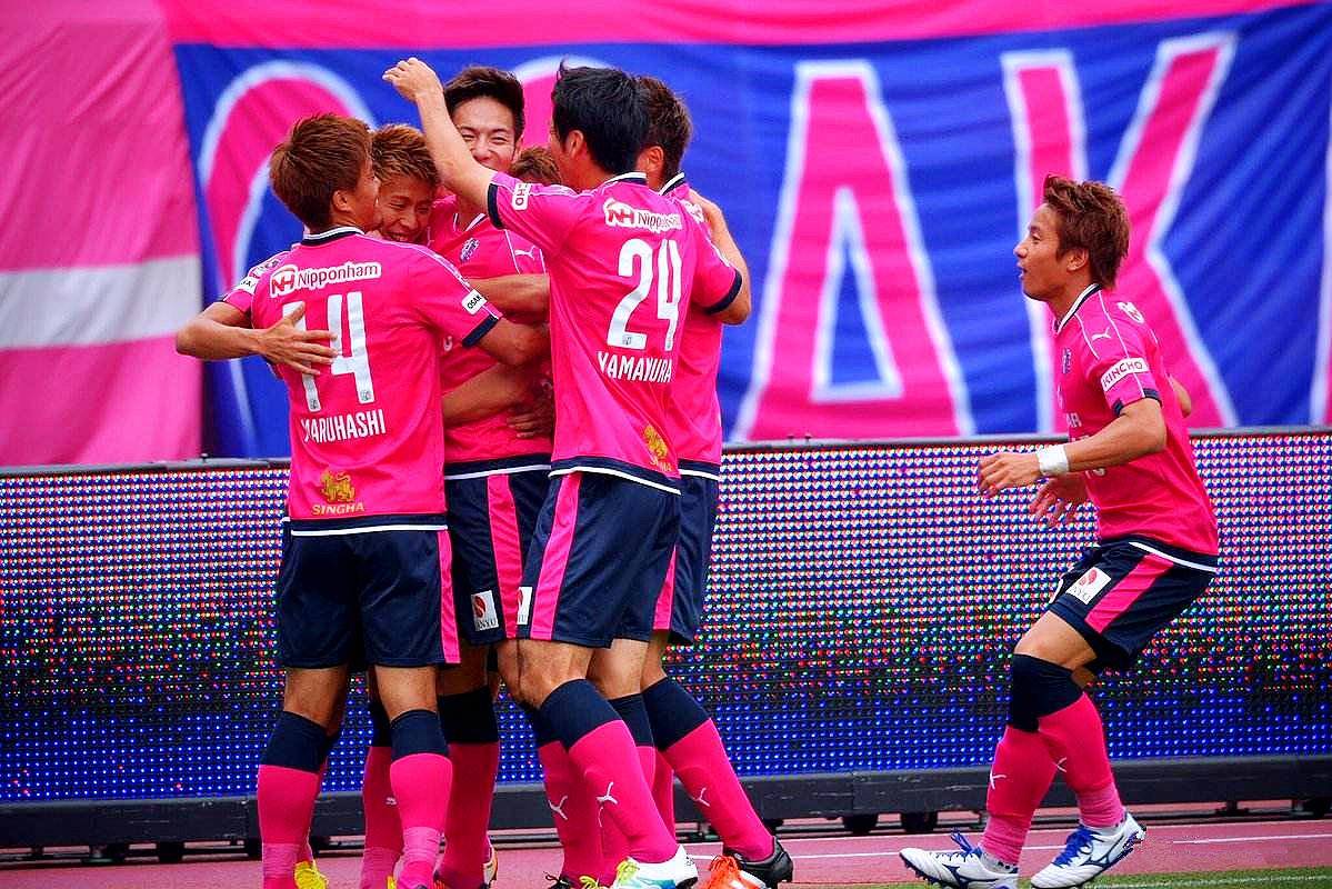 鹿岛鹿角击败对手,赢得关键比赛! 鹿岛鹿角击败对手,赢得关键比赛!