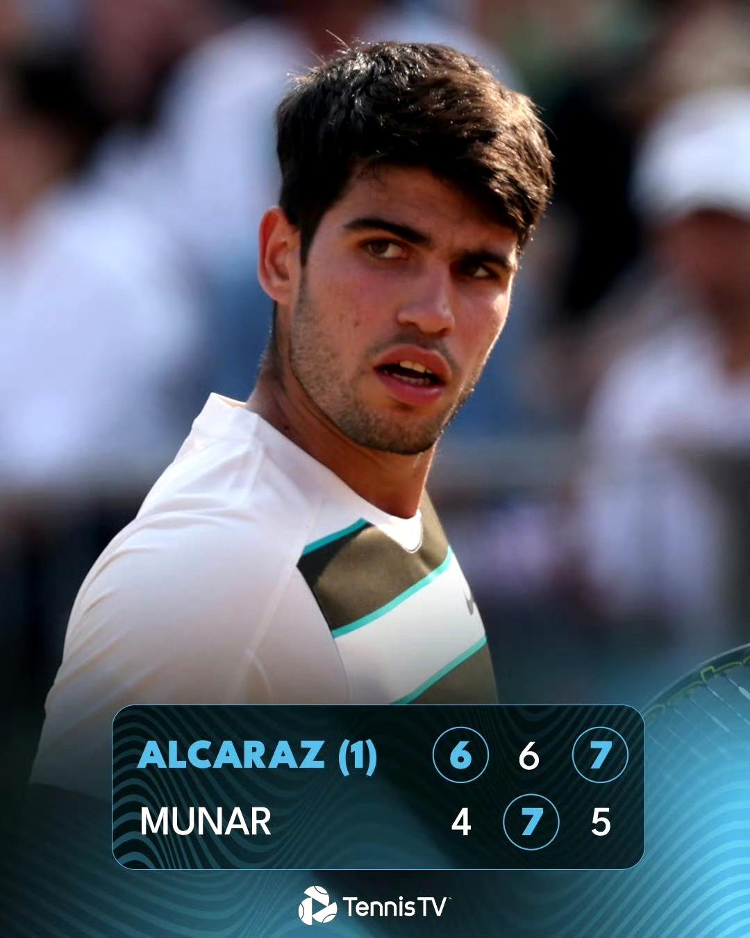 包含法网横扫ATP总决赛，阿尔卡拉斯点燃赛场的词条