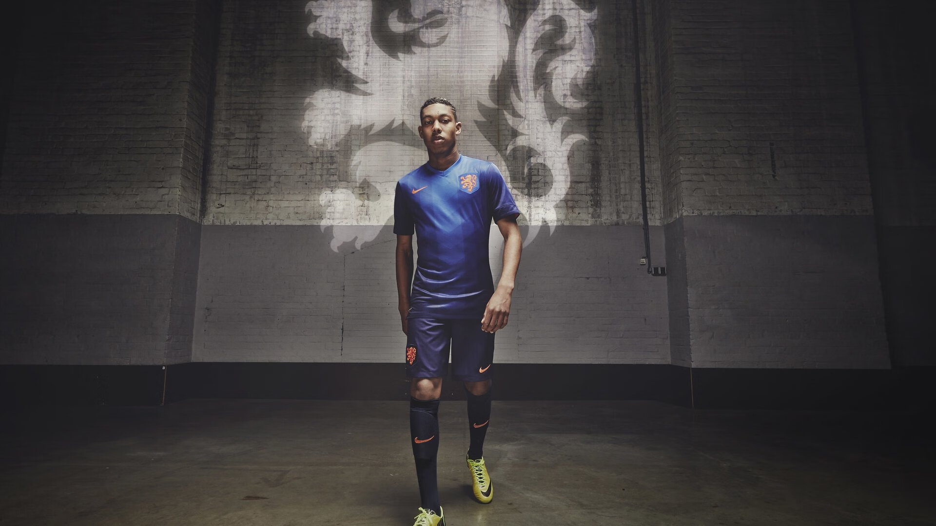 开云体育在线-赛道魔法还是性能碾压？哈斯横扫索伯，佩雷兹上演绝对统治